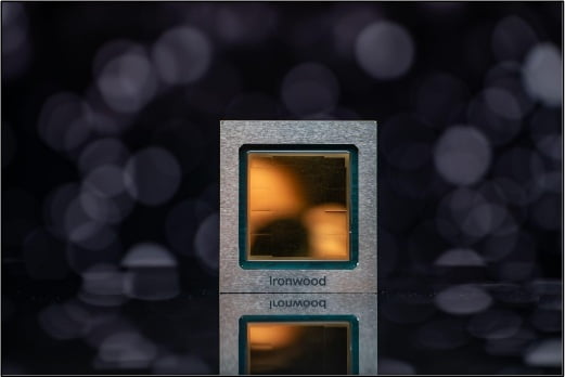 구글, AI추론 특화칩 아이언우드 출시…엔비디아 대항마되나