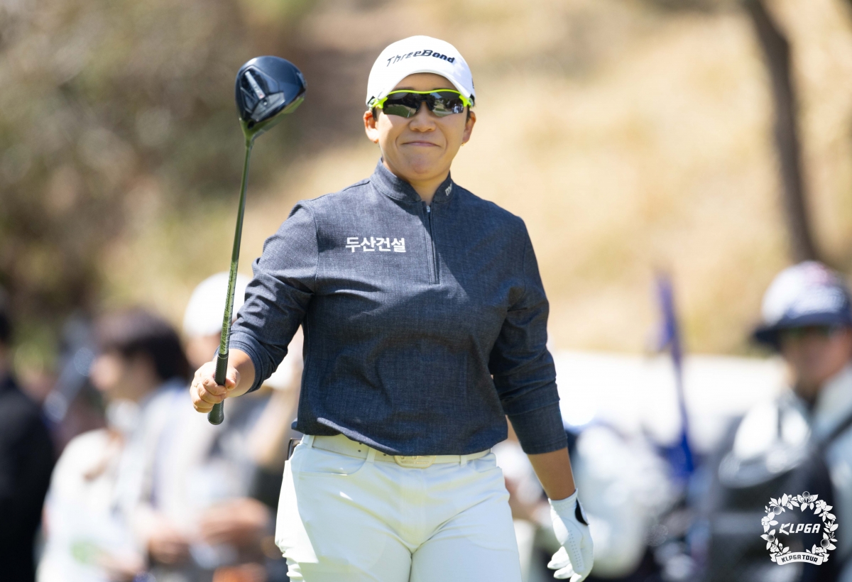 신지애, 12년9개월 만에 LPGA 우승 정조준