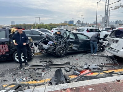 대전 신세계백화점 앞 도로서 10중 추돌…16명 사상