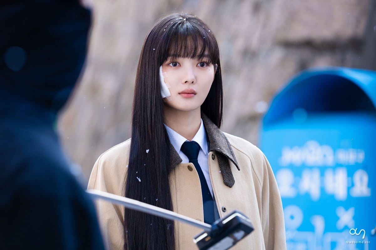 "난 이제 더 이상 소녀가 아니에요"…김유정, '미친' 연기로 입증한 성장 [이슈+]