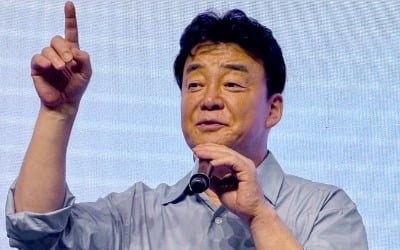 '백종원 리스크'에 300억 쏟아붓고도…씁쓸한 성적표 받았다