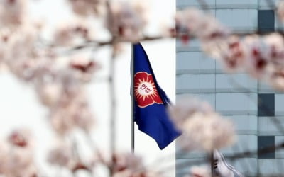 [단독] "공무원 '노동절 근무' 위헌" 원주시청 노조, 헌법소원 예고