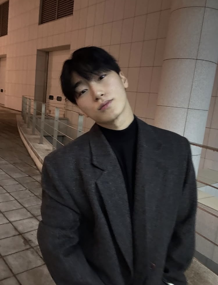 ATEEZ's Choi San Charms Fans with Boyfriend Material Photos