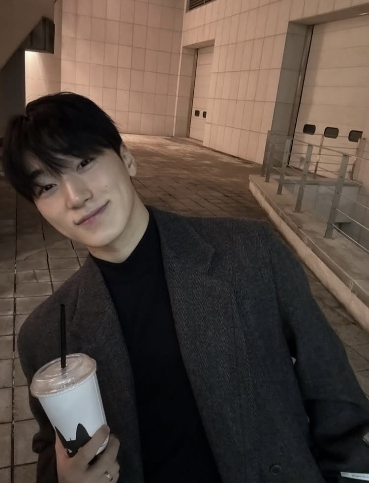 ATEEZ's Choi San Charms Fans with Boyfriend Material Photos