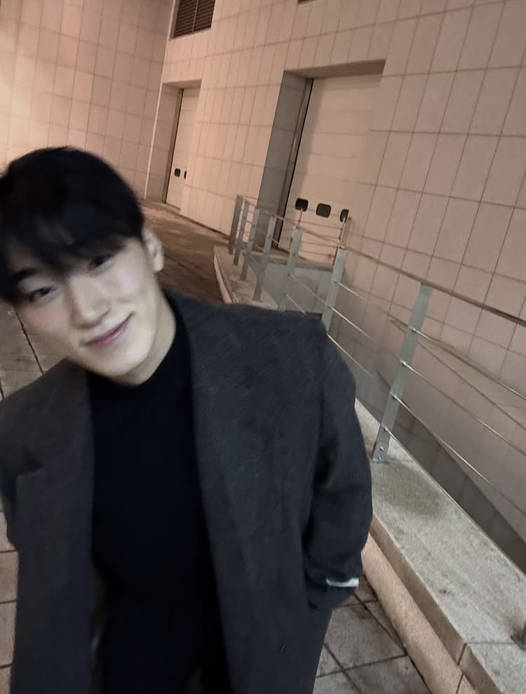 ATEEZ's Choi San Charms Fans with Boyfriend Material Photos