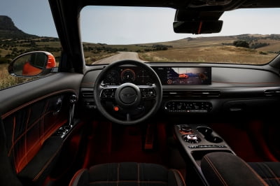 제네시스가 고성능차를? GV60 마그마 첫 공개…제로이백 10.9초