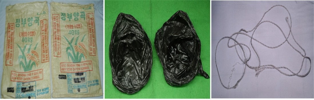 2005년 당시 범행에 사용됐던 쌀 포대, 비닐봉지, 노끈 등 증거물./사진=서울경찰청