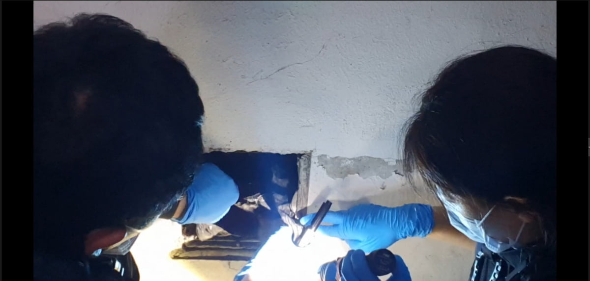 서울경찰청 미제사건 전담 수사팀이 당시 범행 장소인 Y빌딩 지하 1층을 재수사하는 모습./사진=서울경찰청