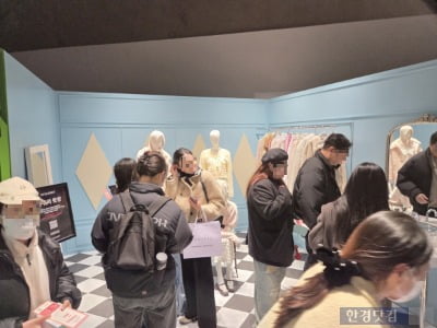 성수동에 500평짜리 옷장 차린 W컨셉…'온라인 숏폼을 현실로’