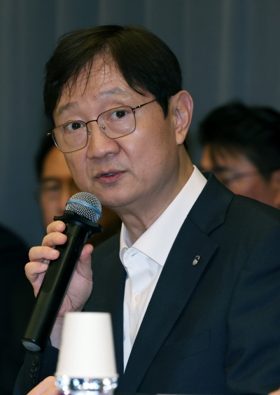 이찬진, '신규 종투사' 키움증권 방문…"현장 중심 모험자본 공급 모범 되달라"