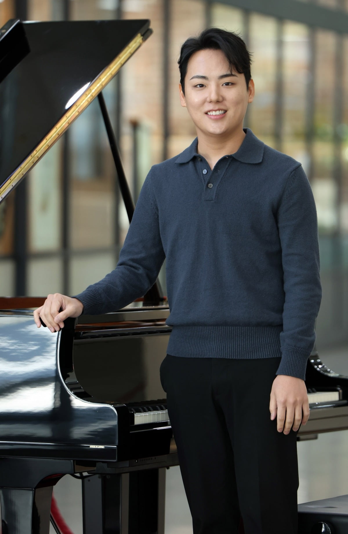 라흐마니노프와 프로코피예프를 오가는 피아니스트 신창용 "완벽보단 진심이 중요해"