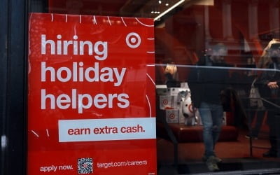 美 고용 감소에 12월 금리 인하 힘 실려…"주당 1만3500개 일자리 줄어" [Fed워치]