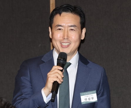 "로펌 협업 역량 갈수록 중요"... 팀 정신 강조한 베스트 로이어들 [2025 베스트 로펌&로이어]