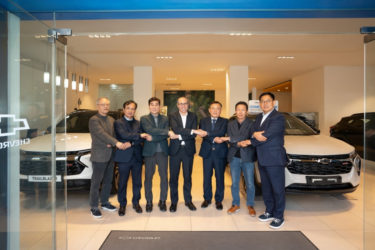 한국GM "직영 정비센터 폐쇄에도 AS 차질 없다"