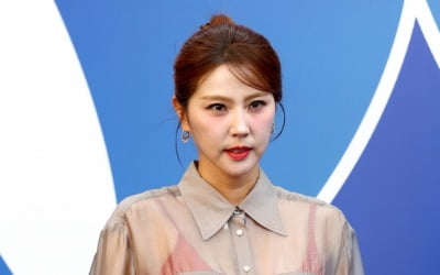 "손가락 변형까지"…'주영훈 아내' 이윤미 괴롭힌 병 뭐길래 [건강!톡]