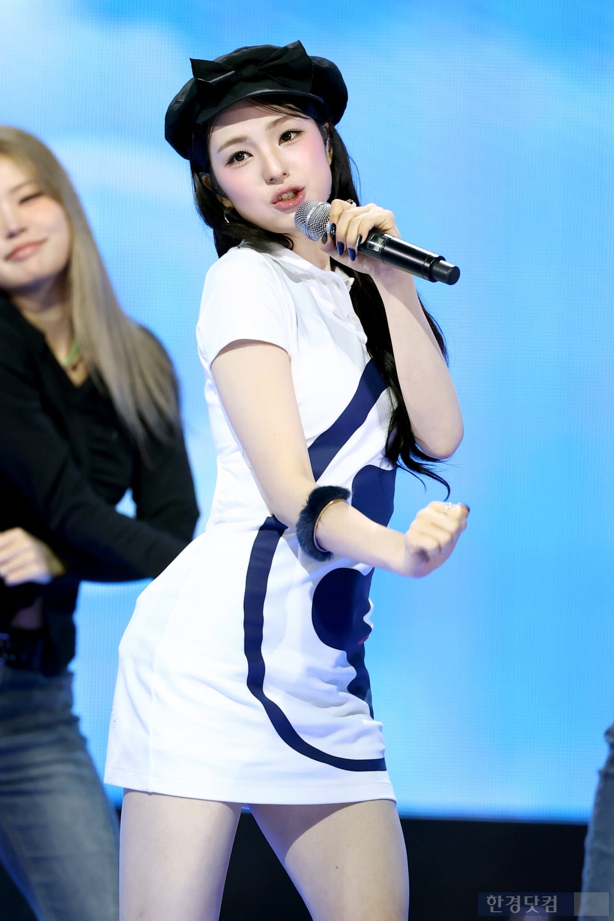 [포토] 규빈, '깜찍한 인형 같네~'