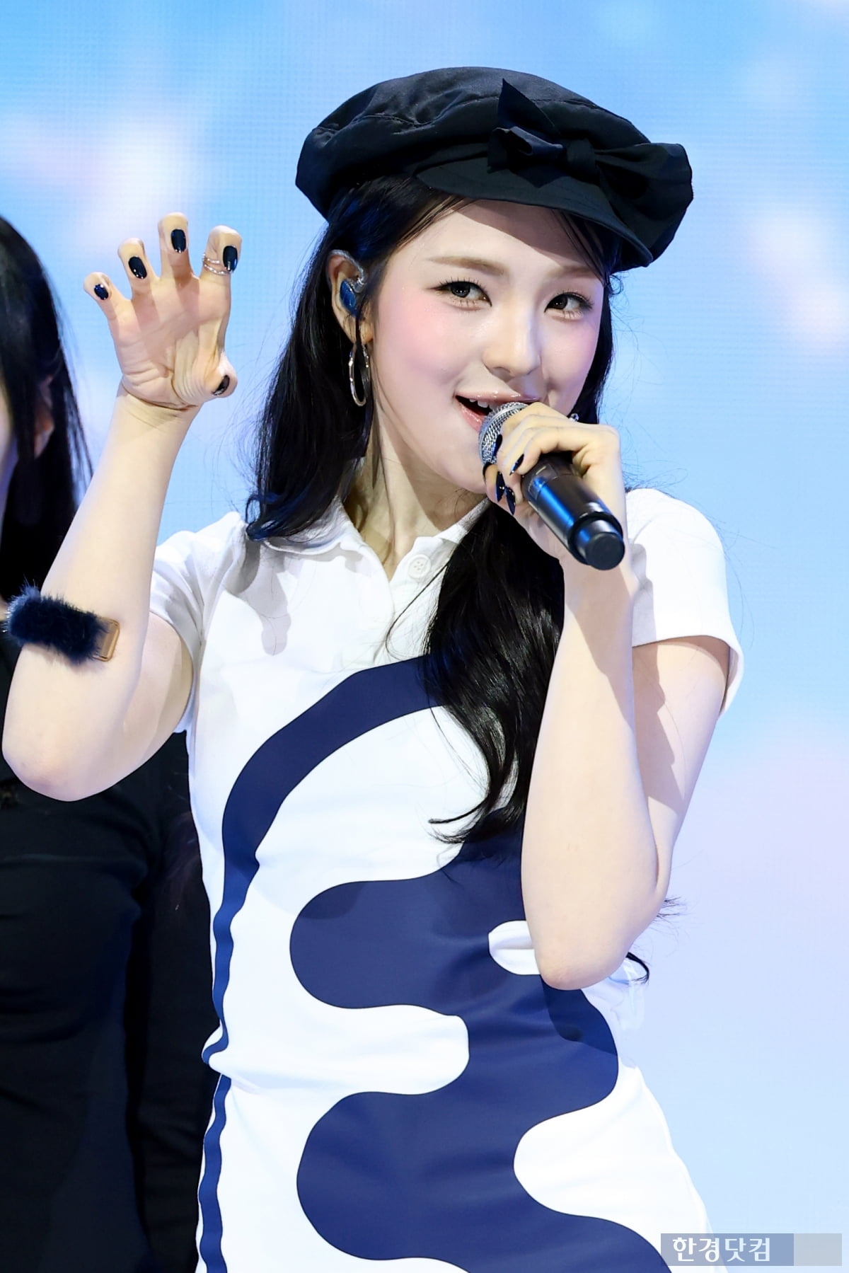 [포토] 규빈, '깜찍한 인형 같네~'