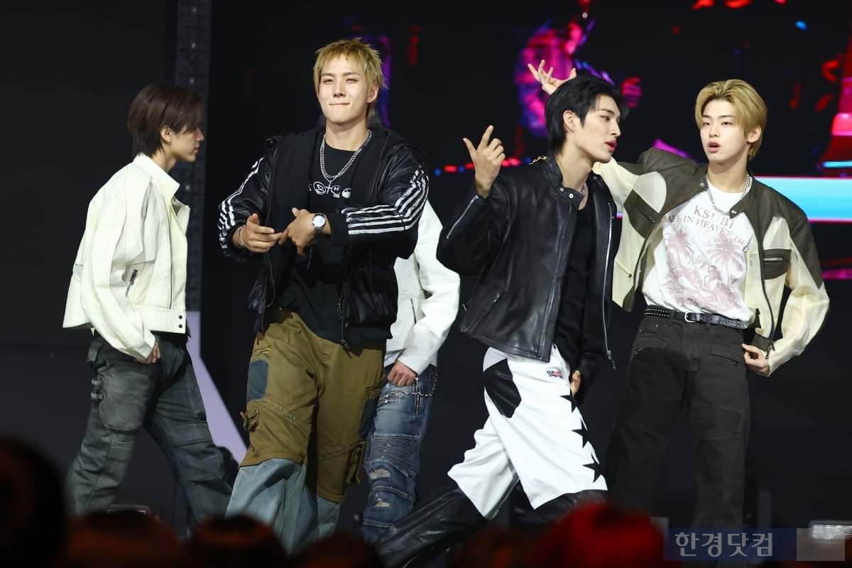 [포토] 82메이저, '파워 넘치는 멋진 퍼포먼스'