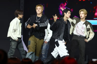 [포토] 82메이저, '파워 넘치는 멋진 퍼포먼스'