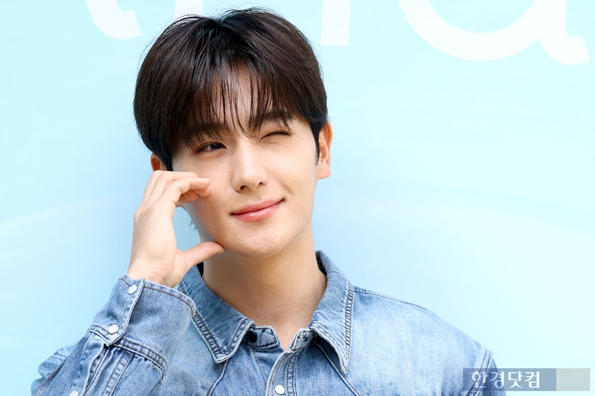 [포토] 더보이즈 현재, '은혜로운 비주얼'