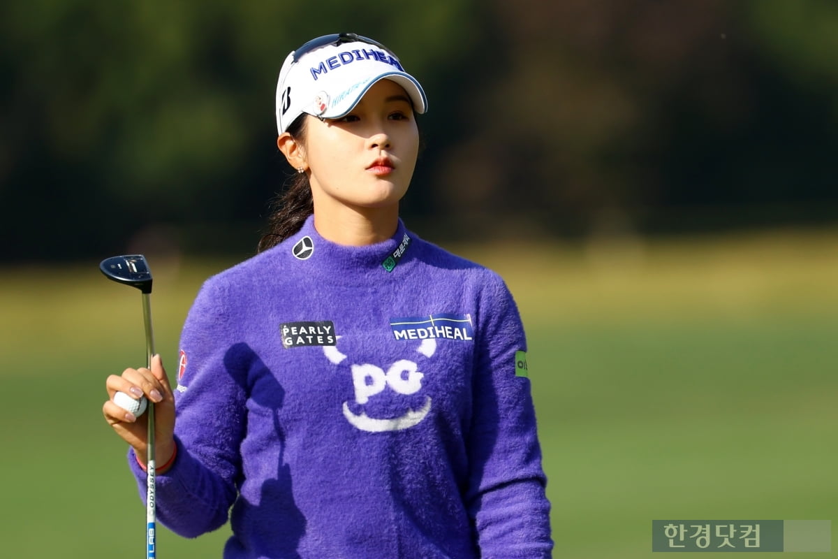 [포토] 박현경, '버디 잡으러 가자~'