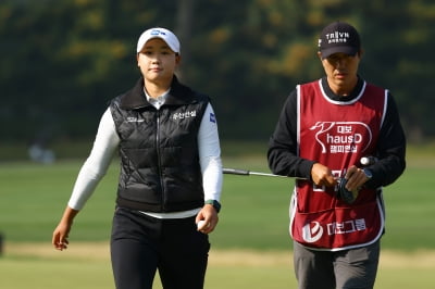 [포토] 김민솔, '시즌 3승을 향해 가자~'