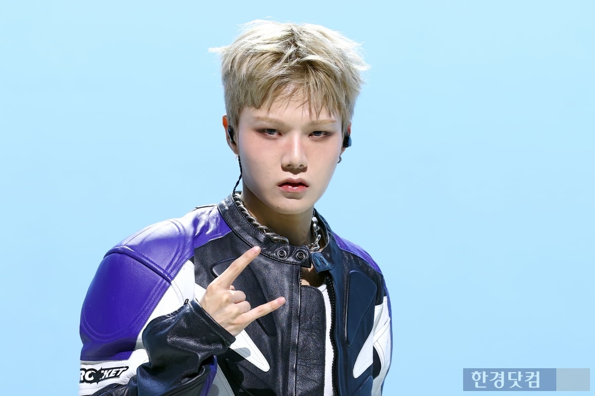 [포토] AM8IC 첸, '강렬한 눈빛 카리스마'