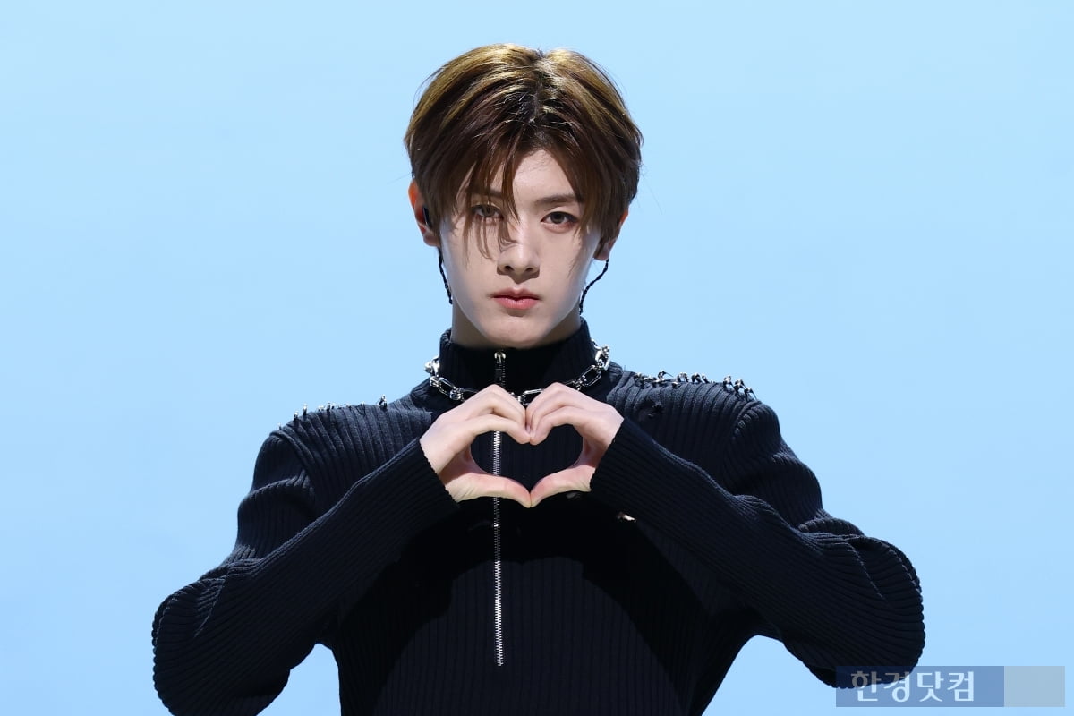 [포토] AM8IC 청이, '우월한 비율에 시선강탈~'