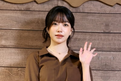 [포토] 조유리, '귀엽게 웃는 미소에 심쿵'