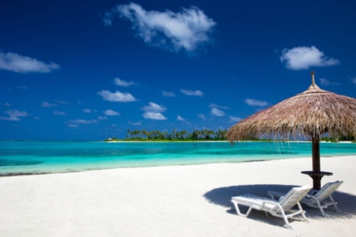 초강력 금연법 꺼내든 몰디브…”2007년 이후 출생자 담배 못 산다”