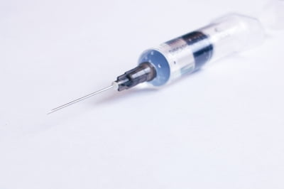 "야간 근무 싫어"…일 줄이려 환자 10명 살해한 간호사의 최후