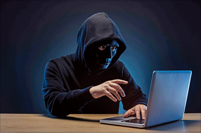 무료인 줄 알았는데 다음 달 결제…'다크패턴' 집중 조사