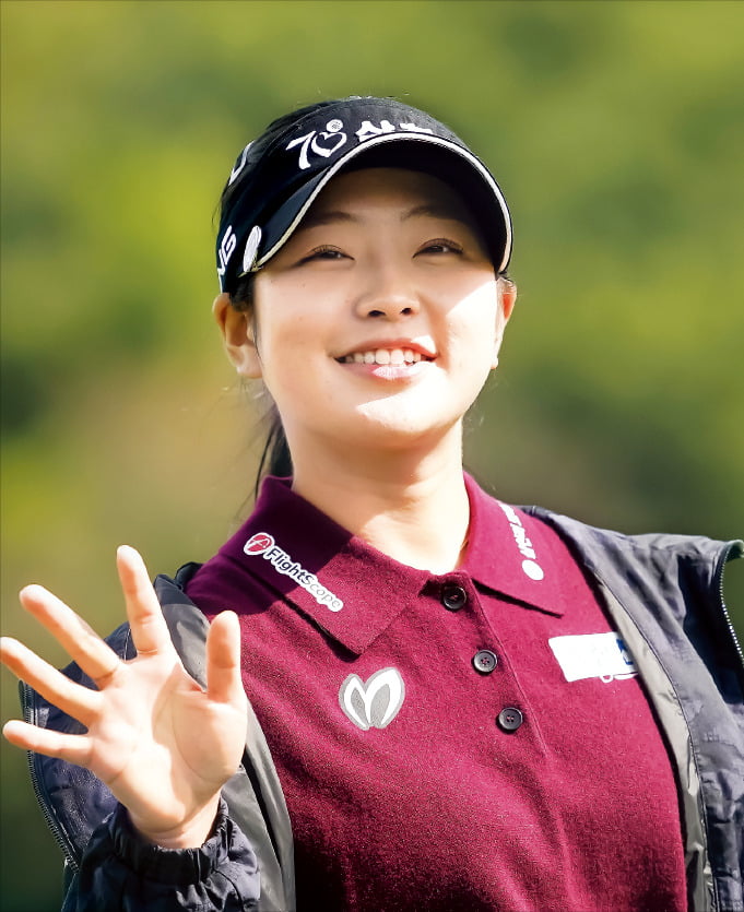 '골프퀸 계보' 이은 유현조 "내년엔 다승왕이 목표"