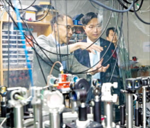 "AI 연산 한계, 양자컴퓨터가 극복할 것"