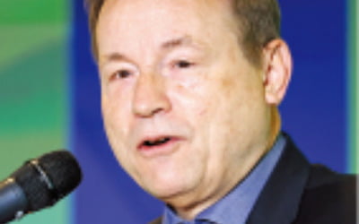 게오르크 슈미트 대사 "일하는 즐거움 사라진 시대…청년에 業의 소명 찾아줘야"