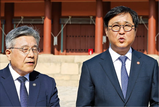 최휘영 "난개발 행정, 종묘 능욕"…오세훈 "훼손 아닌 가치제고"