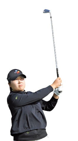 홍정민, 올 시즌 상금왕 등극…"동생 유학비 숨통 트였어요"