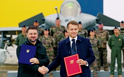 [포토] 공군 강화 나선 우크라이나, 佛 라팔 전투기 100대 도입