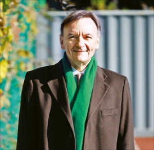 "임윤찬, 젊을 때 실패 두려워하지 말길"