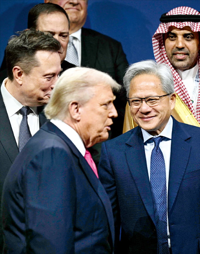 엔비디아 최대 실적…'AI 거품론' 잠재웠다