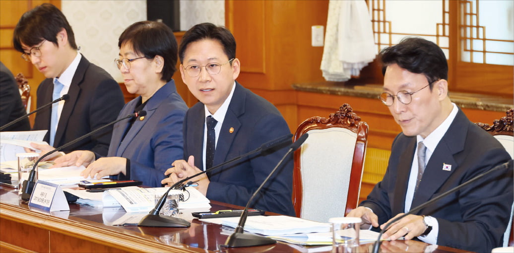 GPU 최대 5만개 투입…軍 'AI 데이터센터' 만든다