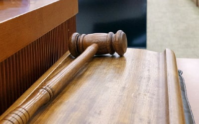 [홍성호 기자의 열려라! 우리말] "주차시키다, 입금시키다"의 남용과 오용