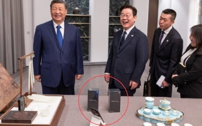 "갤럭시보다 디테일 살아"…'시진핑 선물' 샤오미 평가는?