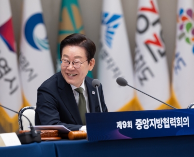 李 대통령 "수능은 수많은 기회 중 하나일 뿐"…수험생 응원