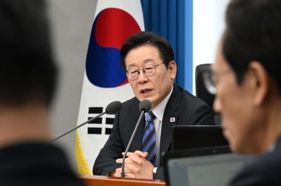 [속보] 이 대통령 “한미, 핵잠수함 건조 추진에 뜻 모았다”