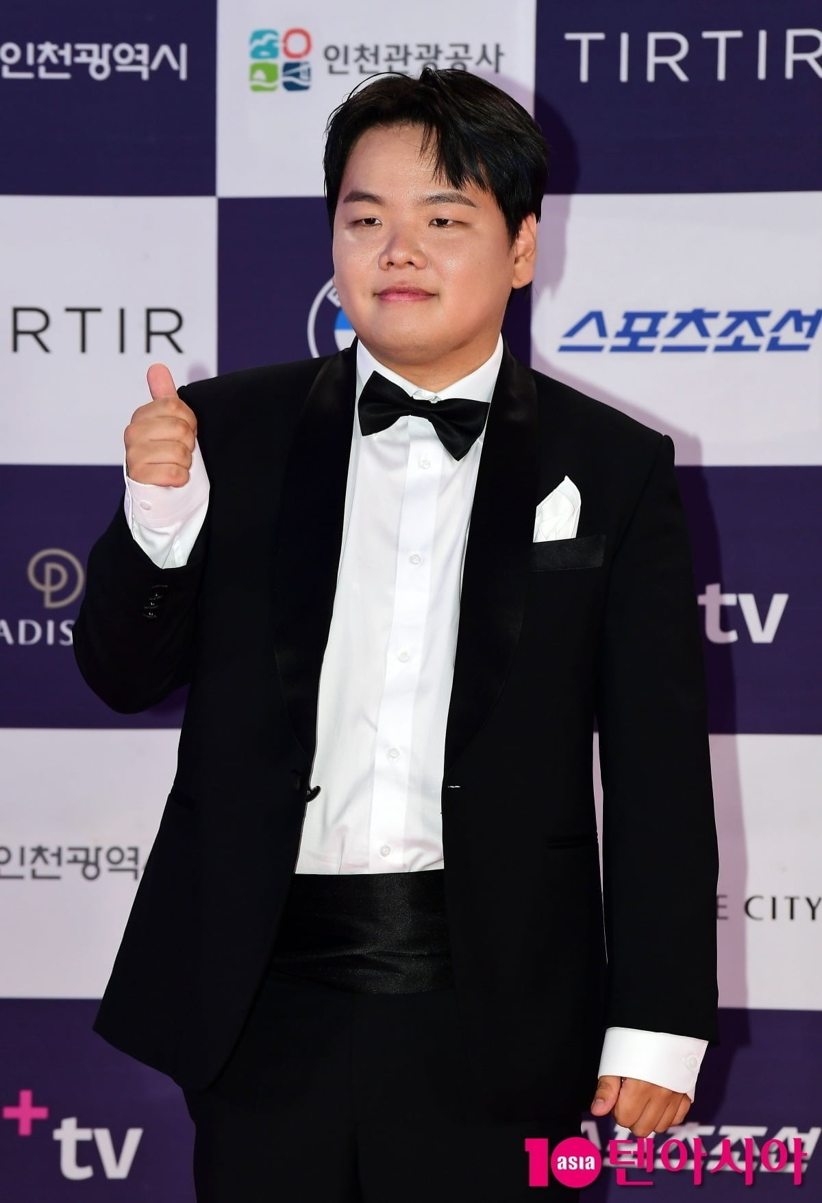 クァク・チューブ、新婚2日目に「冷蔵庫をお願い」で料理対決!