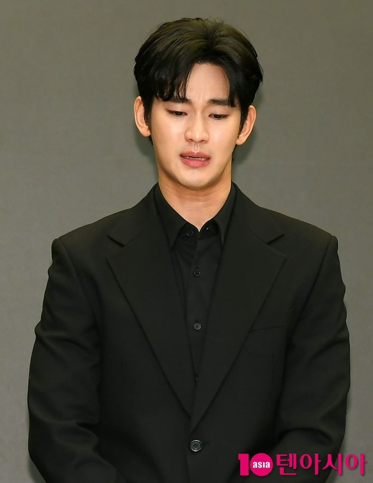 Actor Kim Soo-hyun's Legal Representative Refutes Allegations by HoverLab