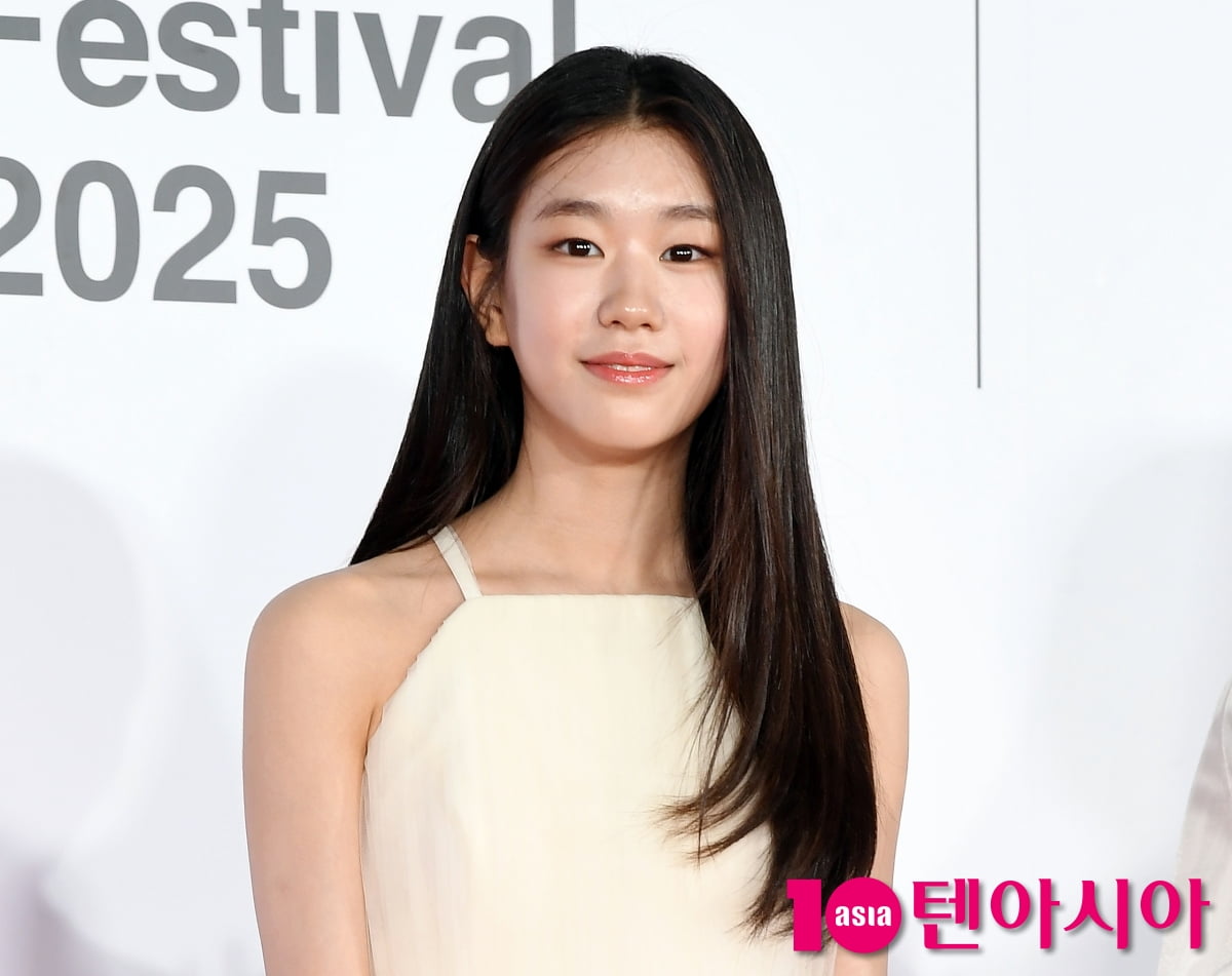 パク・ソイ、VASTエンターテインメントと専属契約締結