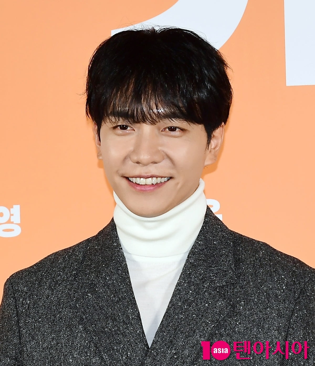 Lee Seung-gi Unveils Teaser for New Digital Single 'By Your Side'