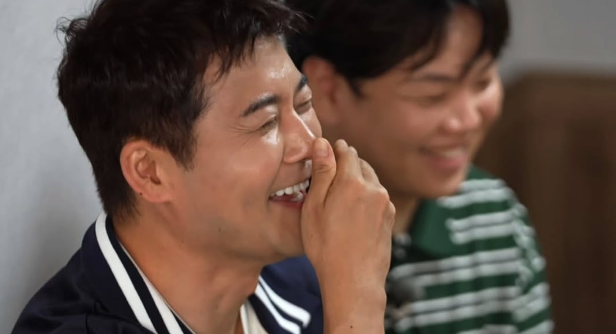 チョン·ヒョンム、「チョン·ヒョンム計画」のビハインドカット公開でファンを魅了する